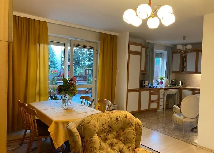 2 Sypialnie, 2 Lazienki, Taras, *